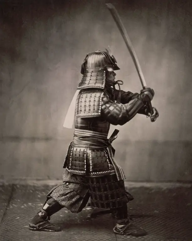 Gambar seorang Ronin dengan pakaian tradisional Jepang