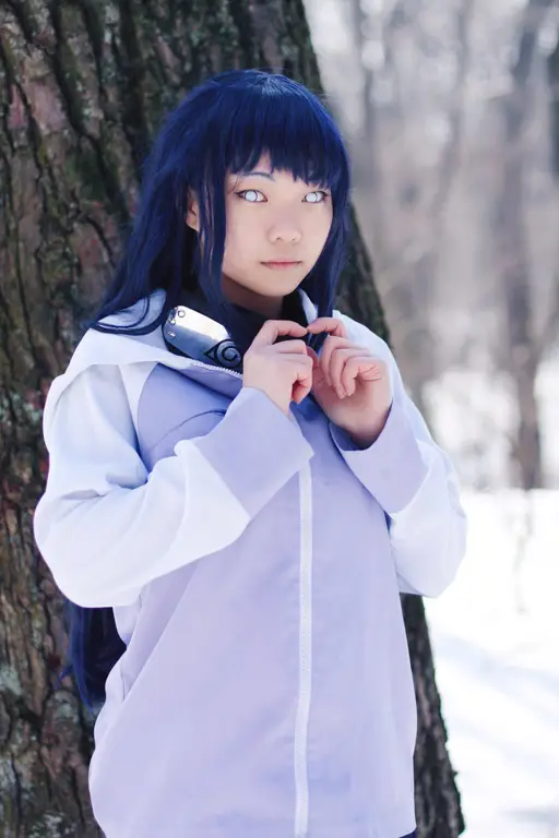 Foto-foto cosplay Hinata Hyuga yang memukau