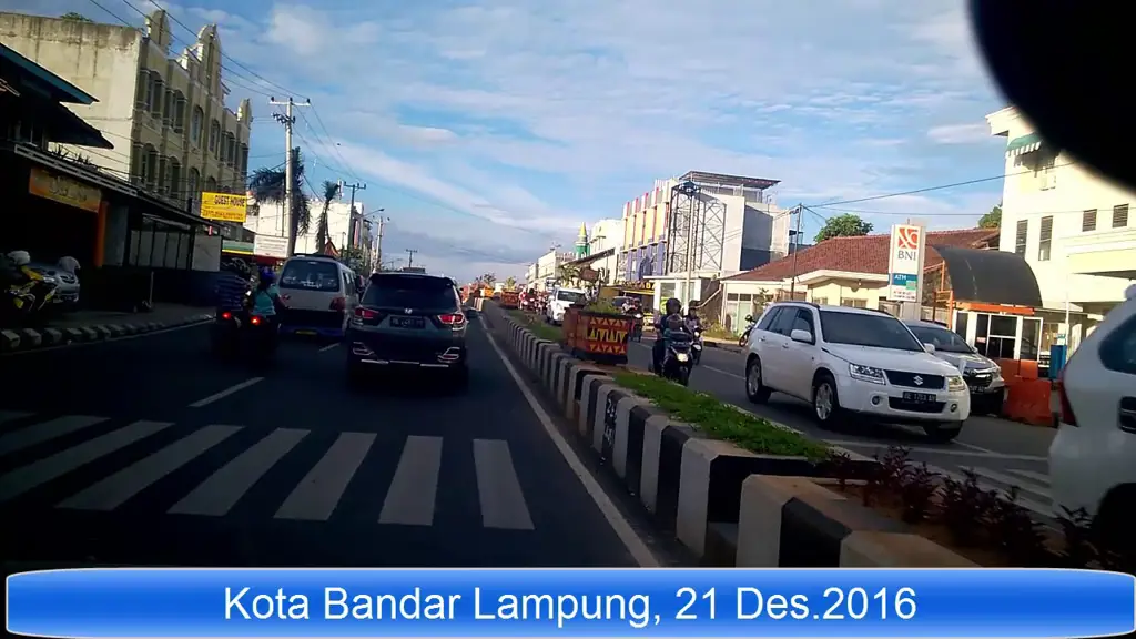 Pemandangan jalan di Bandar Lampung