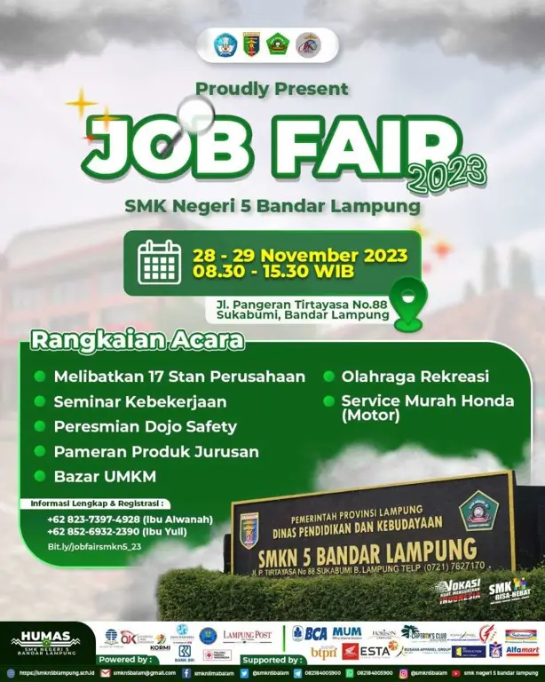 Gambar job fair di Bandar Lampung dengan banyak peserta lulusan SMA.