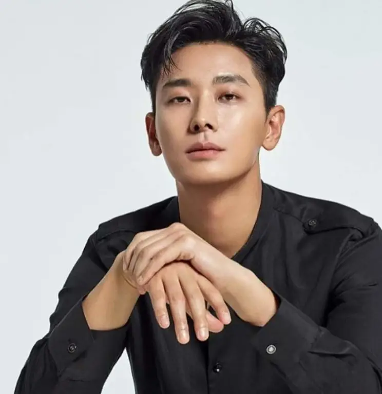 Aktor Ju Ji Hoon dalam Kingdom