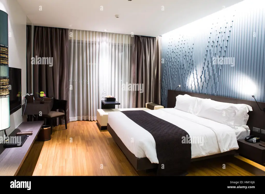 Interior Kamar Hotel yang Nyaman di Bandar Jaya