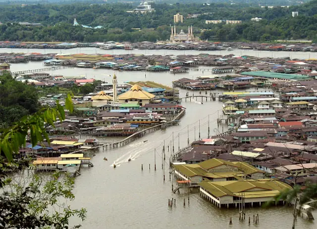 Kehidupan masyarakat di Kampung Ayer, Bandar Seri Begawan