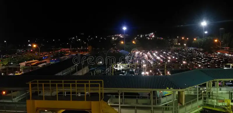 Pemandangan Bandar Lampung di malam hari dengan CCTV