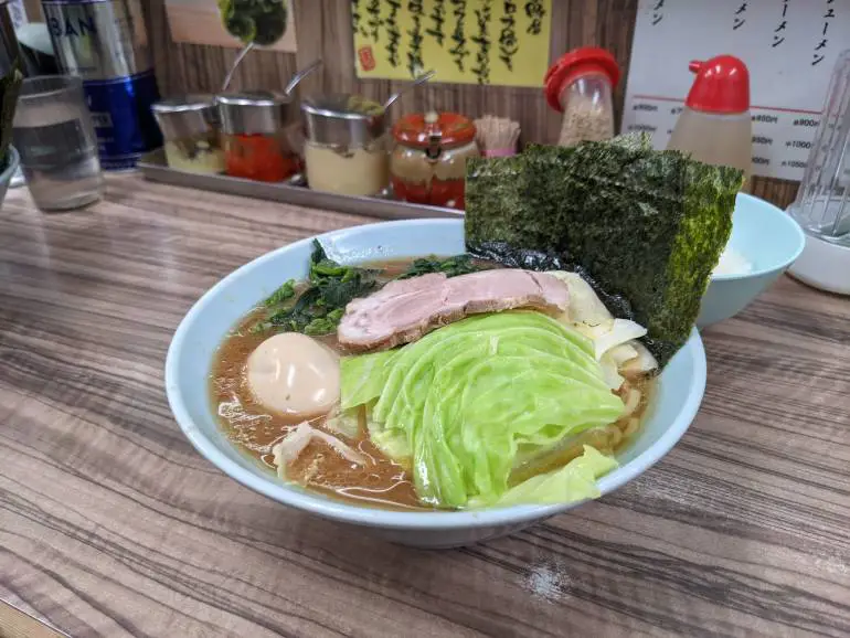 Berbagai pilihan ramen di Tougenkyo