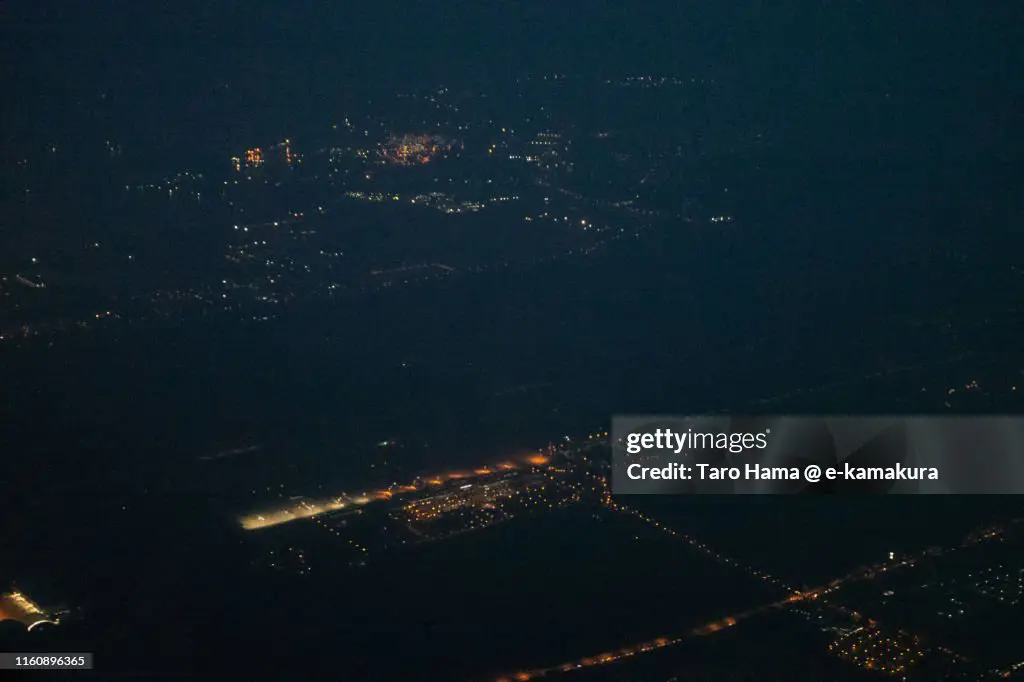 Pesawat lepas landas dari Bandara Hang Nadim