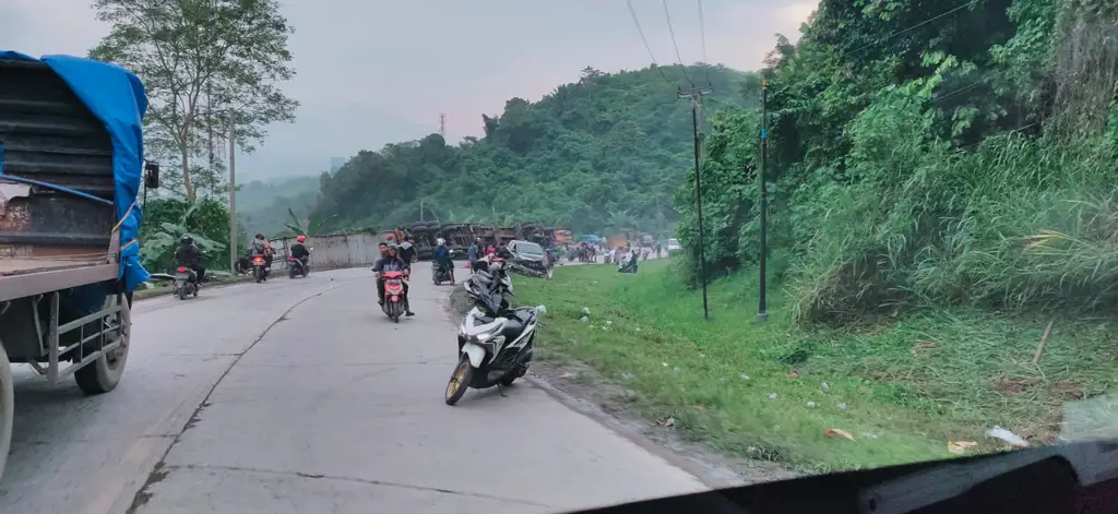 Foto lokasi kecelakaan di Panjang Bandar Lampung