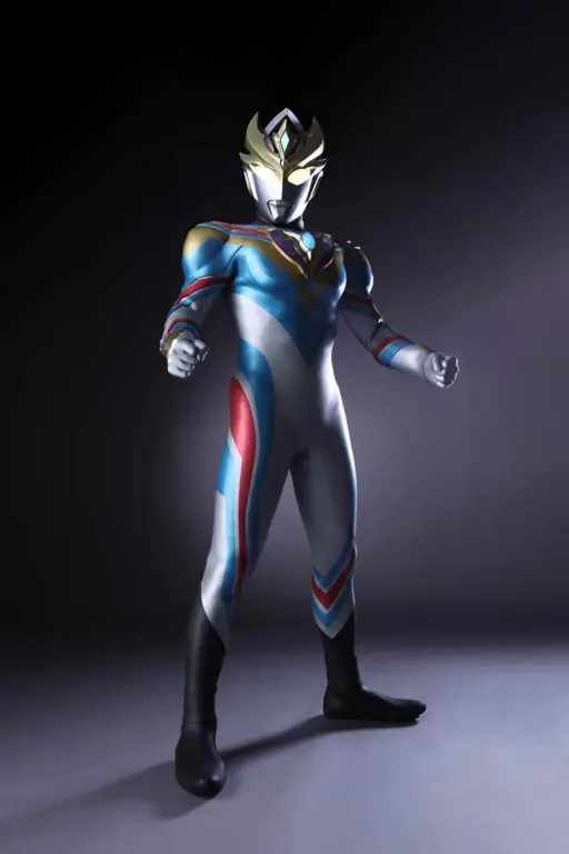 Ultraman Decker dalam pose heroik