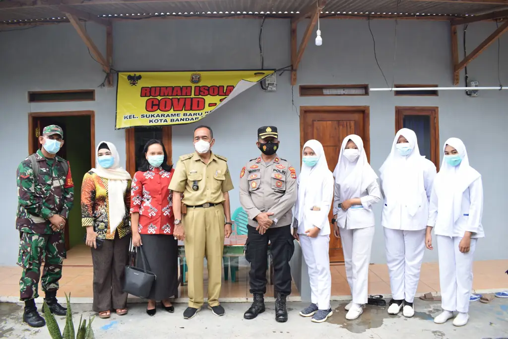 Siswa belajar di SMK Bandar Lampung