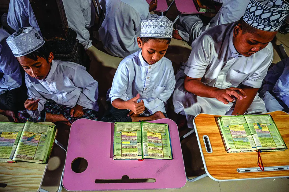 Gambar suasana pesantren yang tenang dan damai