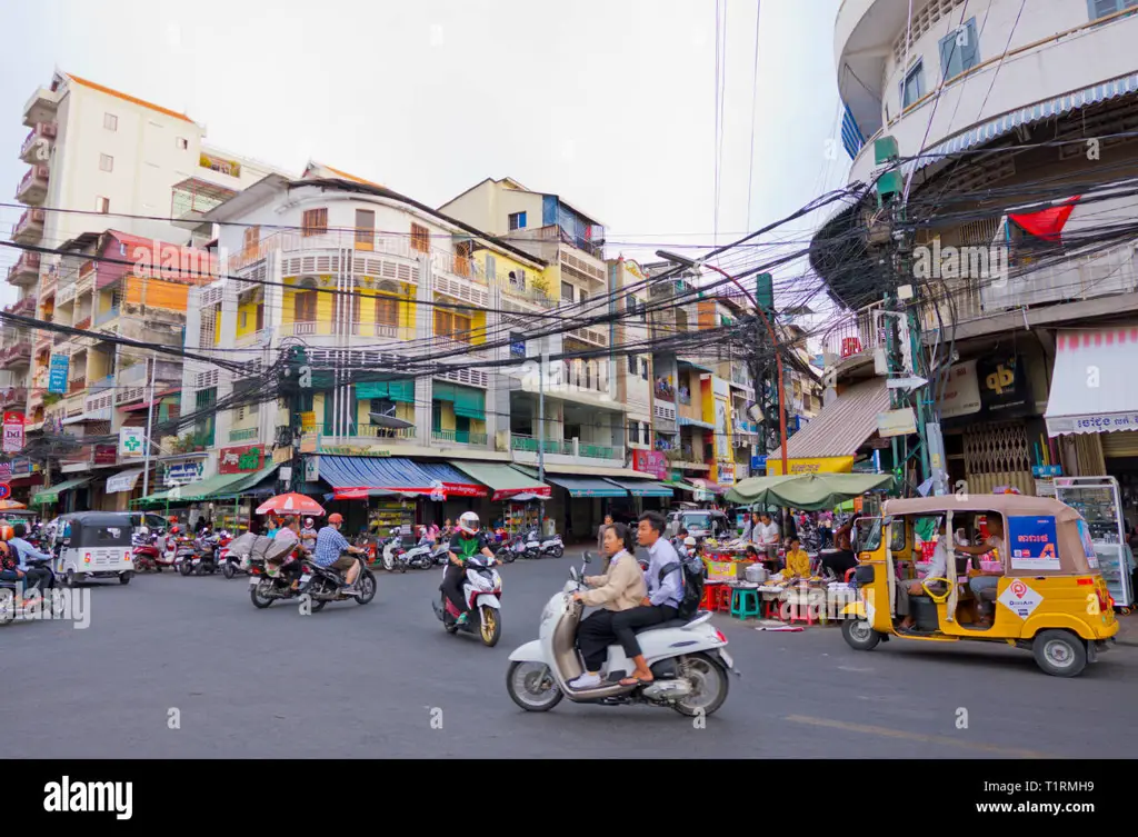 Suasana jalanan Phnom Penh