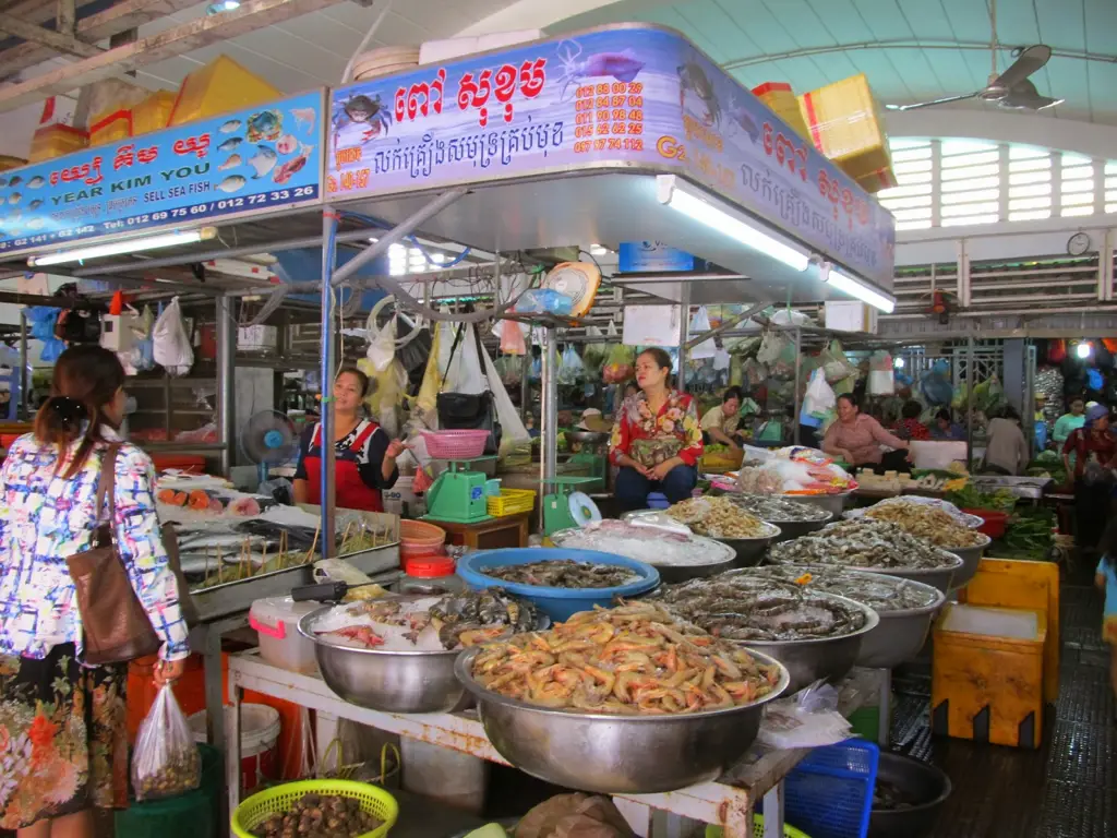 Pasar tradisional di Kamboja