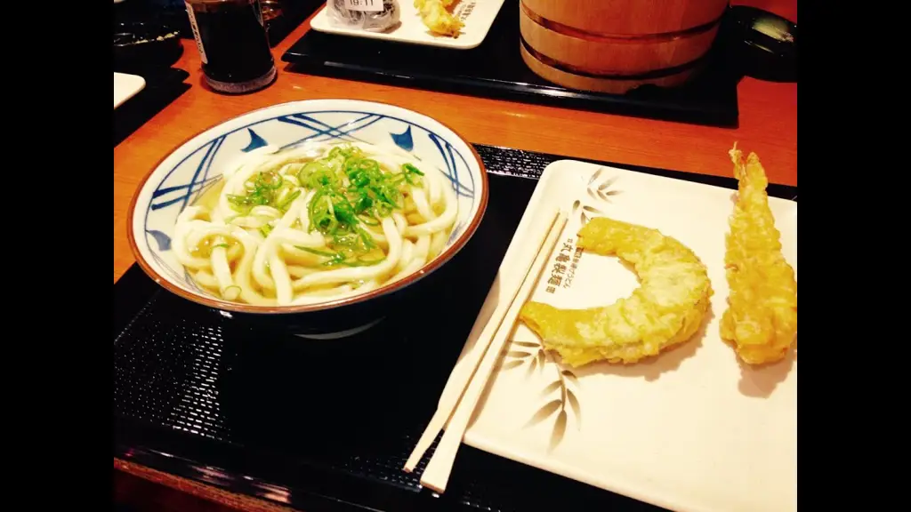 Kehidupan sehari-hari di restoran udon Gambar restoran udon di Jepang