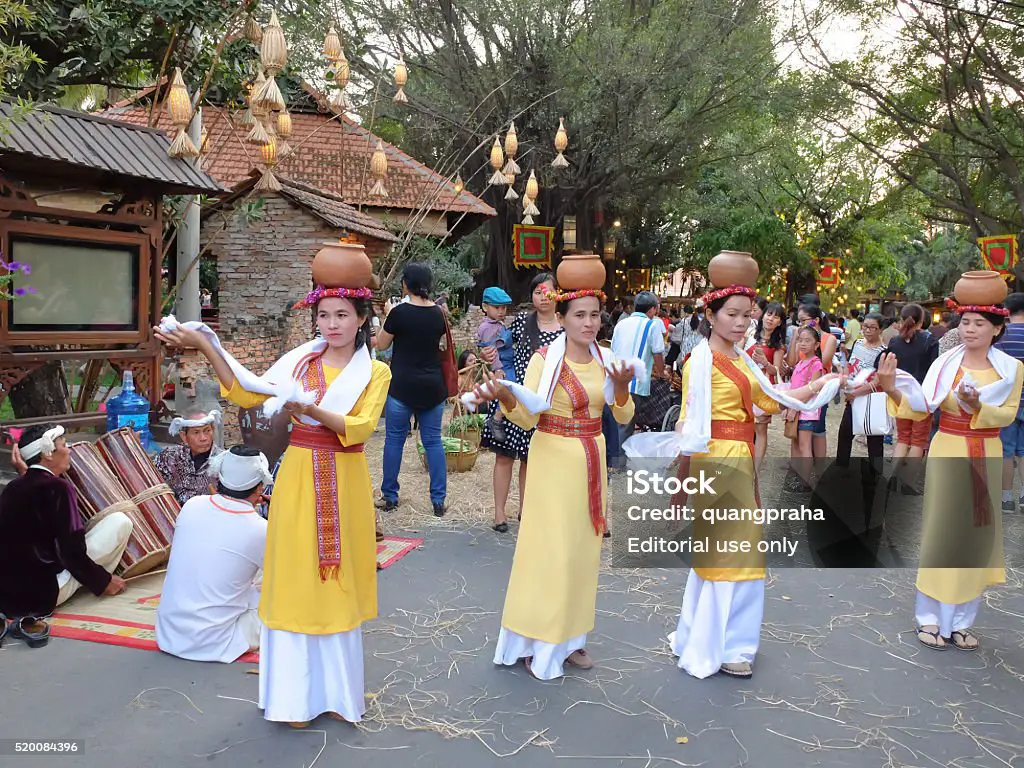 Potret masyarakat suku Cham Kamboja