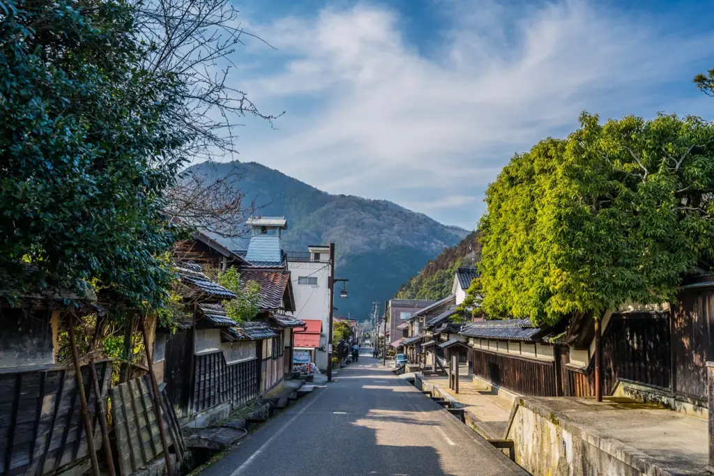 Pemandangan pedesaan Jepang yang indah