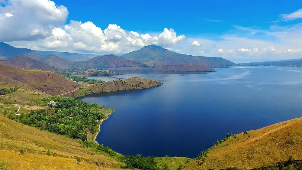 Pemandangan alam yang indah di Pematang Bandar, Sumatera Utara