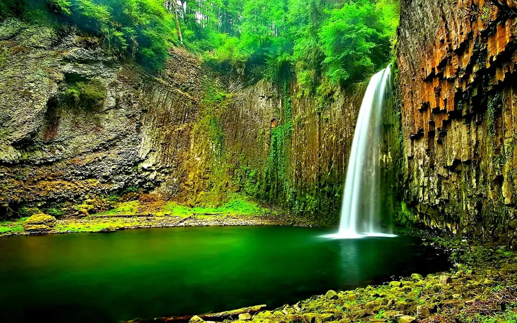 Pemandangan alam yang indah dan mempesona