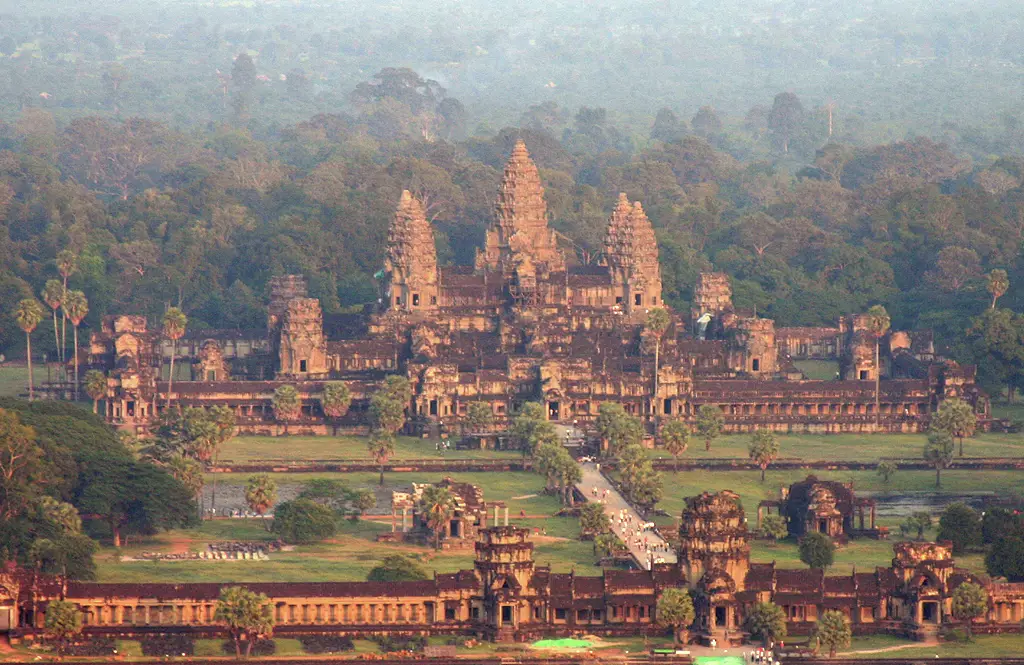 Candi Angkor Wat yang megah