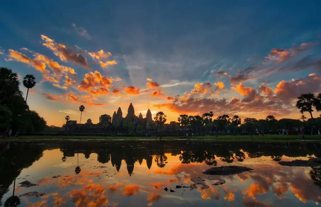 Matahari terbit di Angkor Wat