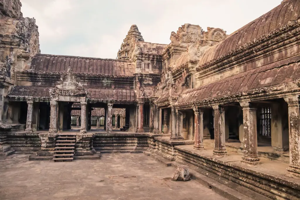 Gambar Angkor Wat, kuil megah di Kamboja