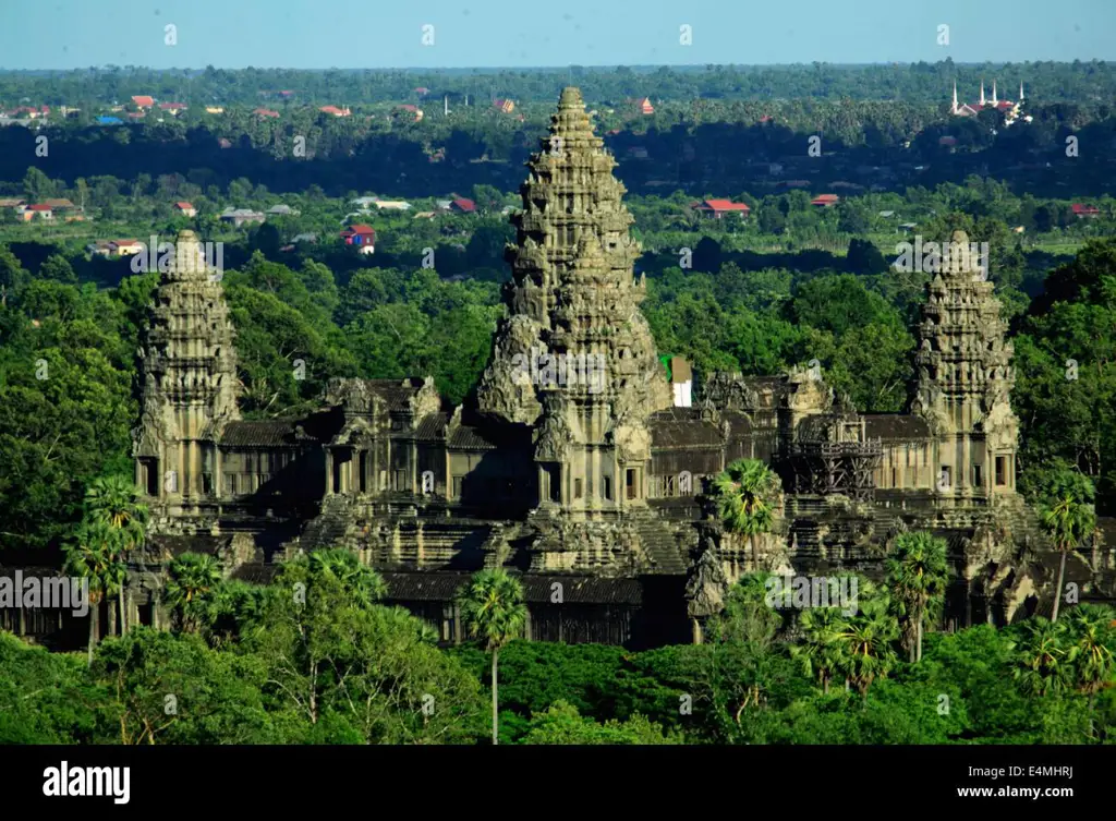 Gambar Kuil Angkor Wat yang megah