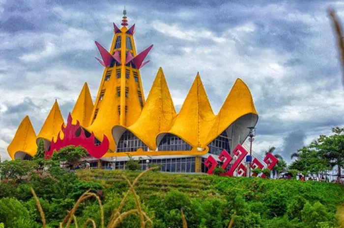 Pemandangan kota Bandar Lampung di malam hari