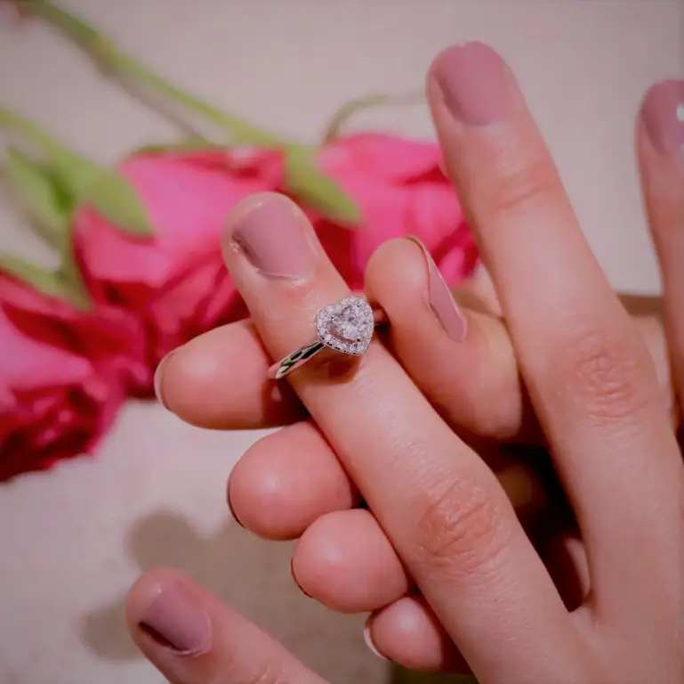 Cincin pernikahan bergaya Jepang dalam drama Tales of Wedding Rings