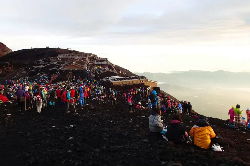 Pemandangan Gunung Fuji yang indah