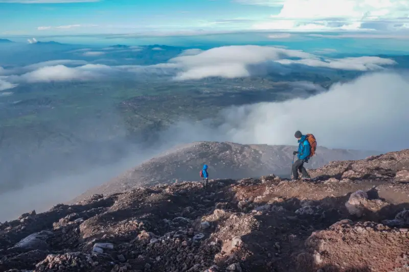 Pemandangan Gunung Kerinci yang menawan