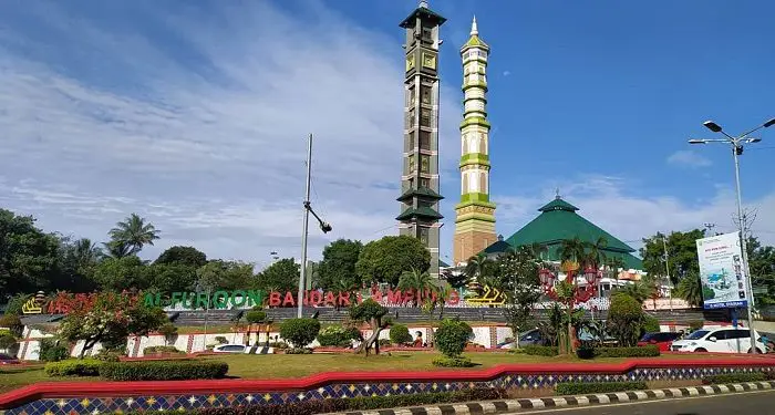 Foto interior Masjid Agung Al Furqon Bandar Lampung yang tenang dan nyaman