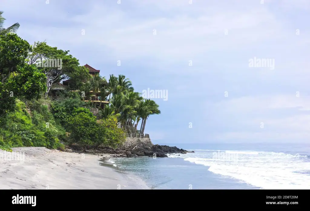 Keindahan Pantai Bandar Bendera Pantai yang indah di Bandar Bendera