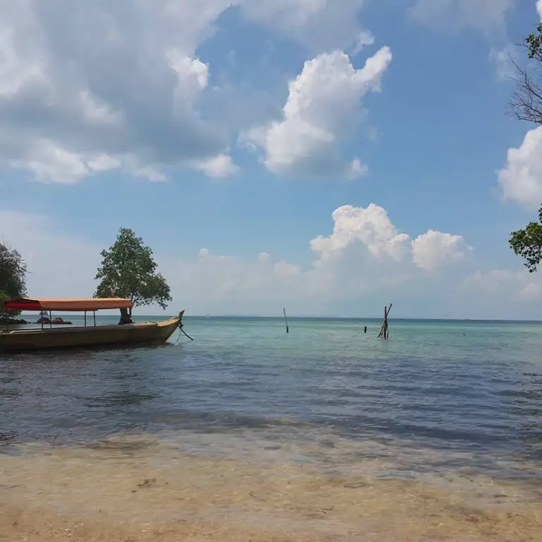 Pantai yang indah di Batam