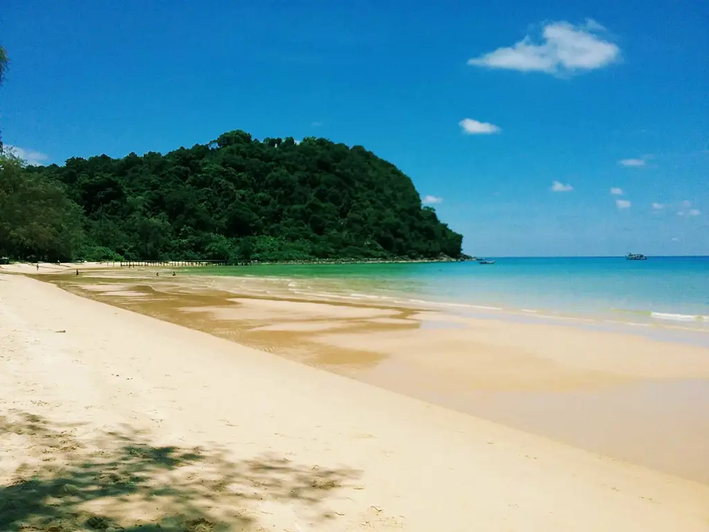 Pantai di Koh Rong