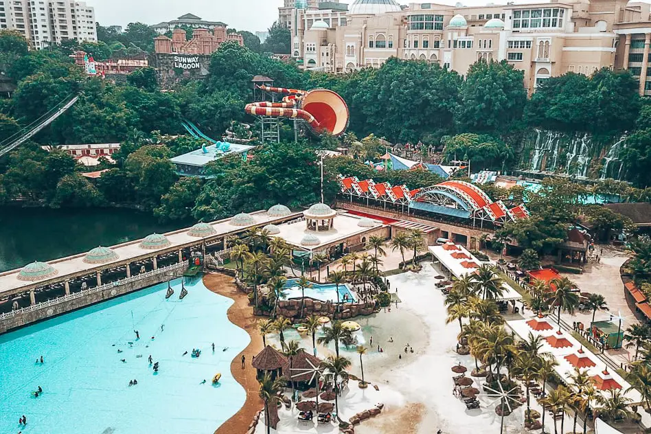 Taman Hiburan Sunway Lagoon di Bandar Sunway