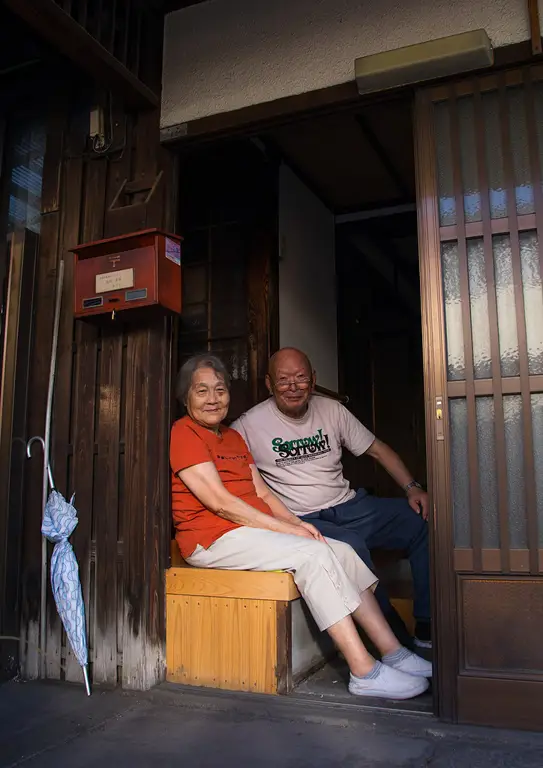 Pasangan Jepang dalam suasana nyaman