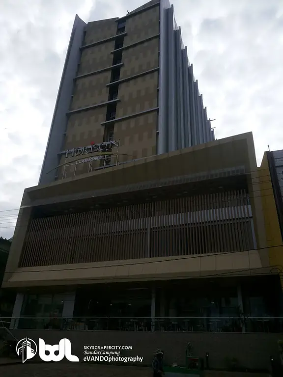 Foto eksterior Hotel Horison Bandar Lampung yang megah dan modern