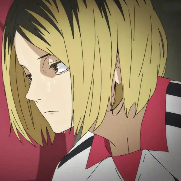 Gambar Kenma Kozume sedang bermain video game