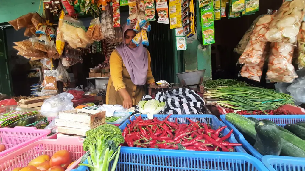 Suasana ramai di Pasar Bandar Kediri