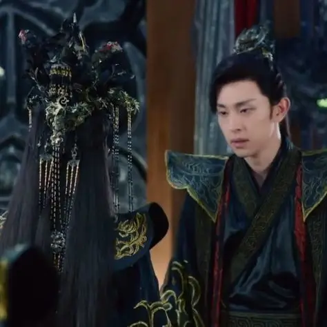 Xu Feng, pangeran naga tampan dalam Ashes of Love