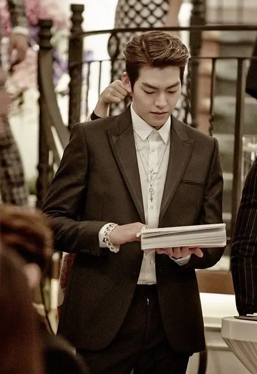 Kim Woo Bin sebagai Choi Young Do dalam drama The Heirs