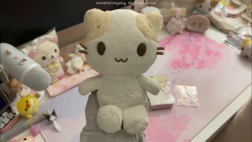 Boneka Mashimaro yang lucu dan lembut