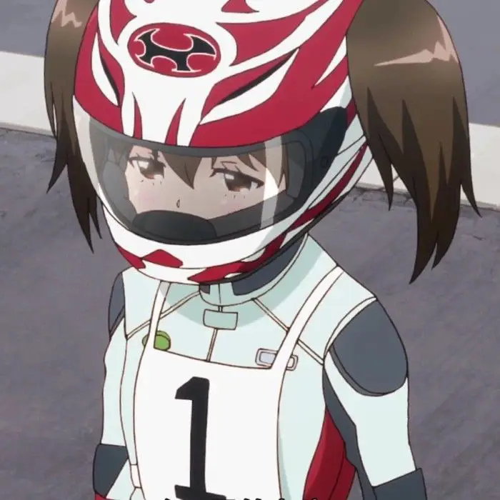 Koleksi helm anime yang beragam Berbagai karakter anime yang mengenakan helm dengan desain unik