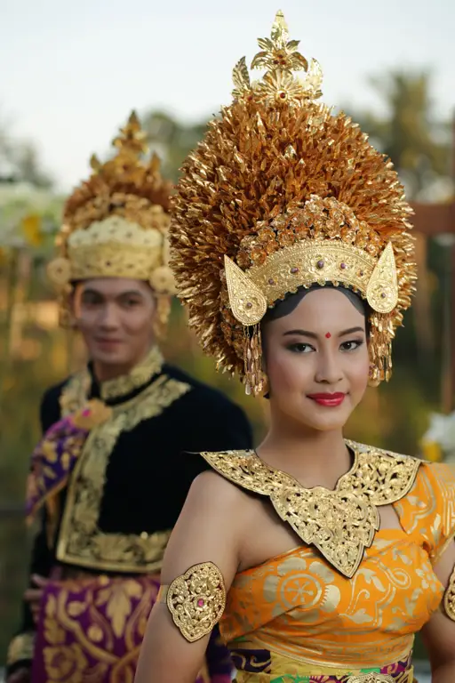 Berbagai macam jepit rambut tradisional Bali