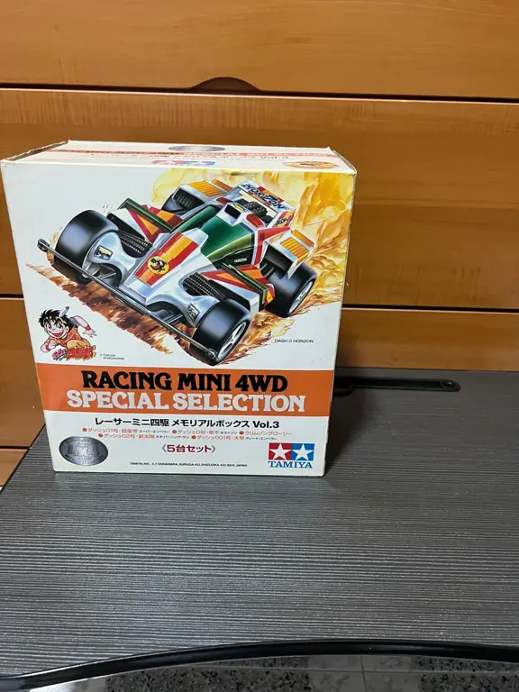 Gambar berbagai macam mobil balap Tamiya Mini 4WD klasik.