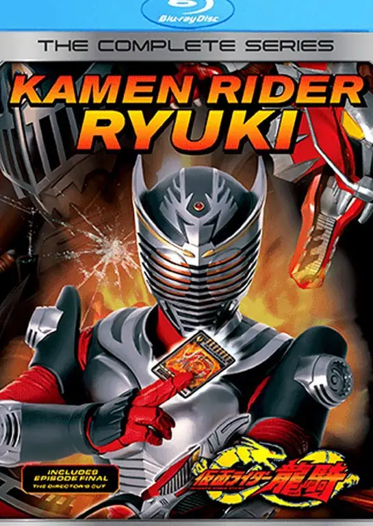 Para penggemar Kamen Rider sedang menonton film