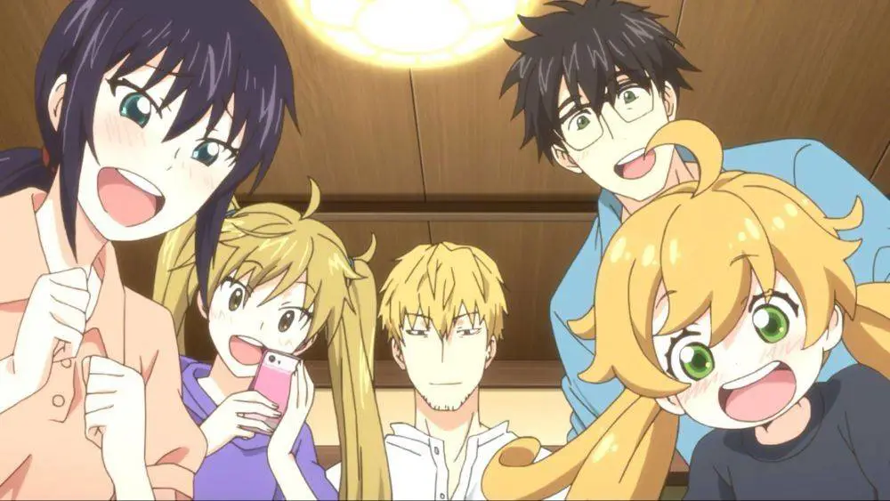 Adegan anime Amaama to Inazuma yang menunjukkan Kouhei dan Tsumugi