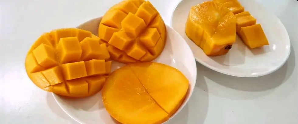 Aneka hidangan penutup yang terbuat dari Mangga Harumanis