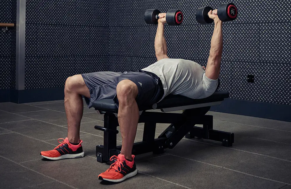 Gambar latihan angkat beban dumbbell