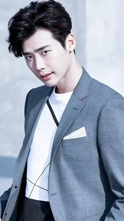 Aktor Korea Lee Jong Suk