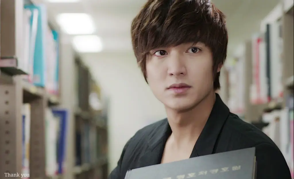 Lee Min Ho sebagai Lee Yoon Sung dalam City Hunter